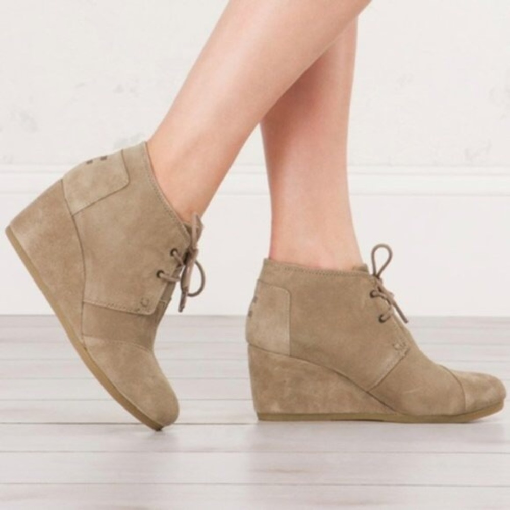 TOMS - Kala Lace Up Wedge Booties Desert Tan